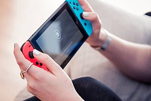 有学者表示:在家打游戏可以满足心理需求帮助过渡疫情