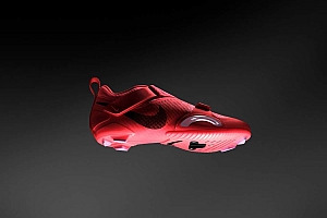 耐克发布首款室内骑行鞋SuperRep Cycle