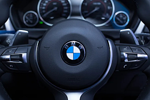 宝马新专利,可根据驾驶环境自动控制汽车喇叭的音量