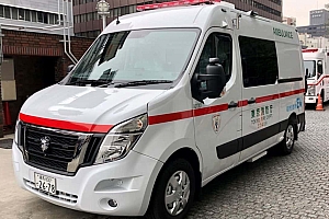 日本东京引进首辆电动救护车
