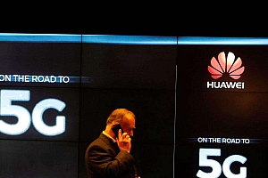 美国限制华为,但仍需向华为支付5G专利费用以建设5G 网络