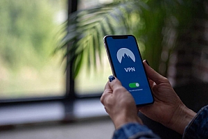 一男子通过VPN翻墙访问境外网站被行政处罚