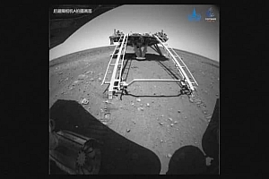 火星探测器天问一号成功伸展磁强计