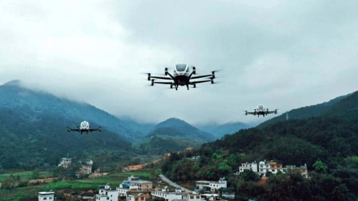 中国建造全球首个自动驾驶飞机机场