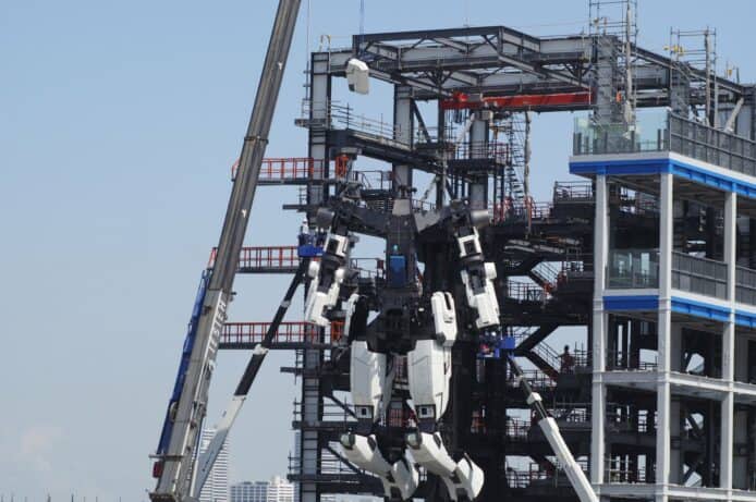 日本横滨等比例可动高达开始组装外壳